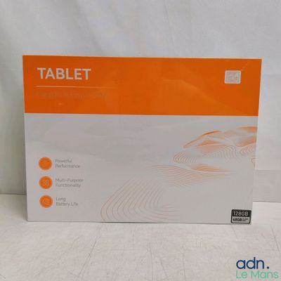 une boîte orange et blanche contenant une tablette, posée sur une surface blanche