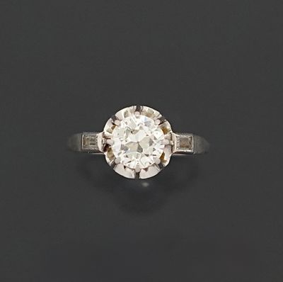 Solitaire, en or gris 18K 750 millièmes et platine 850 milli…