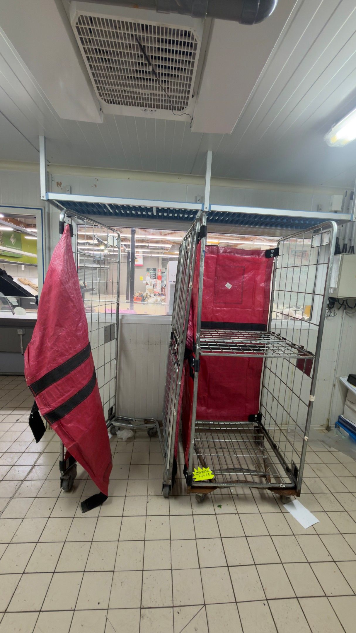 2 chariots
