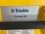 the trimle of the trimle s5 is attached to the handle of the trimle s5