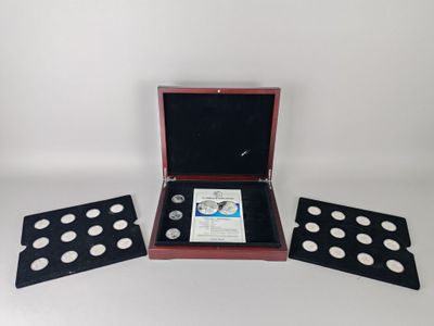 MONNAIE de PARIS. Coffret les "Euros des régions" - 2011, co…