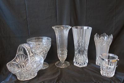 4 vases en cristal , seau à glaçon, corbeille en cristal