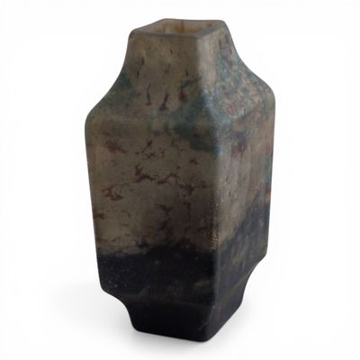 DAUM # Nancy Vase losangique en verre, signé