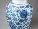 blue and white porcelain jar with lid