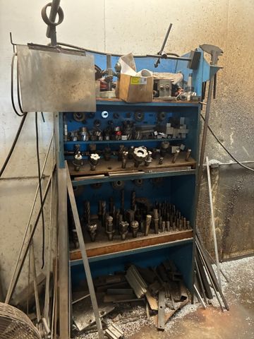Armoire d’outillage fraiseuse
