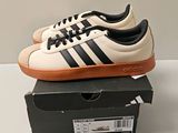 Baskets adidas Superstar en cuir, blanches et noires, avec semelles en caoutchouc