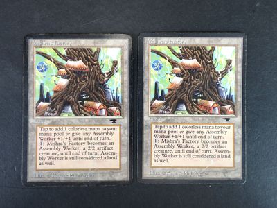 Les deux cartes comportent l'image d'un arbre.