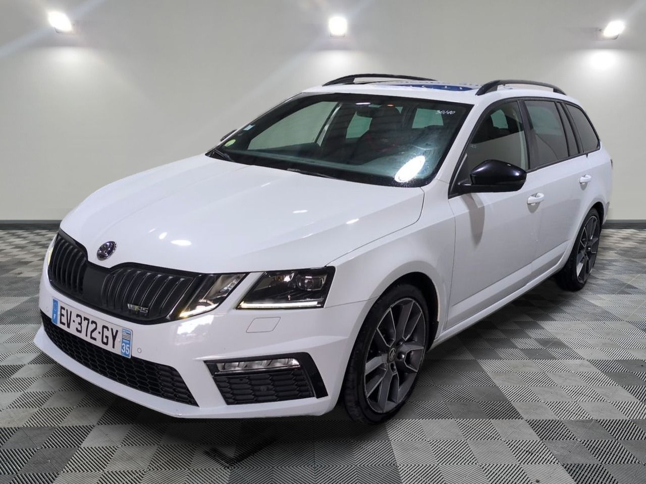 SKODA - OCTAVIA COMBI 2.0 TDI 184 CH CR FAP DSG6 RS - GO - M…
