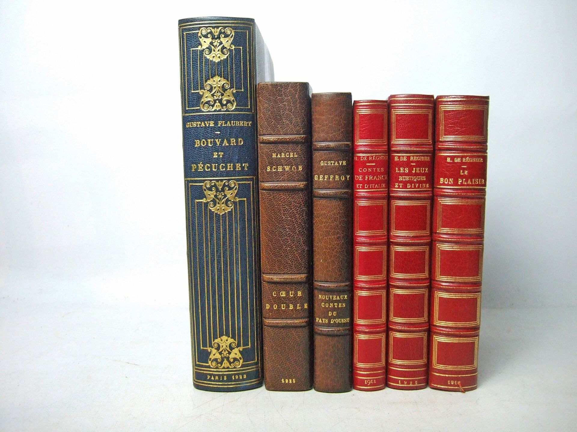 Objets d'art & Curiosités