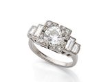 une bague Art déco sertie de diamants