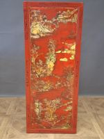 Panneau en laque rouge à décor de paysage, monté en table ba… (photo 2)