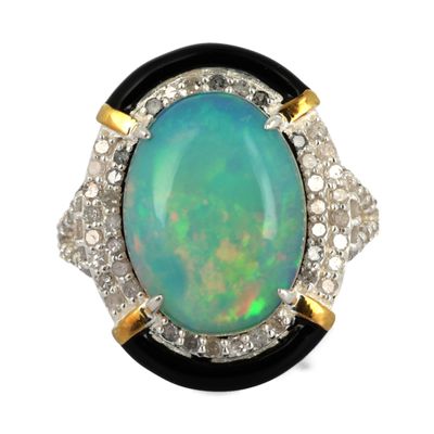 une bague en oplite et diamants, sertie d’onyx noir et de diamants blancs
