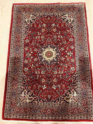 Tapis Iran Bijar fond rouge 168 X 114