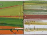 deux morceaux de bois peints de couleurs différentes