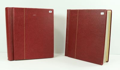 FRANCE, deux albums de timbres neufs et oblitérés sous bande…