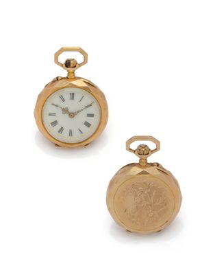 paire de montres de poche plaquées or avec des chiffres romains et des chiffres romains