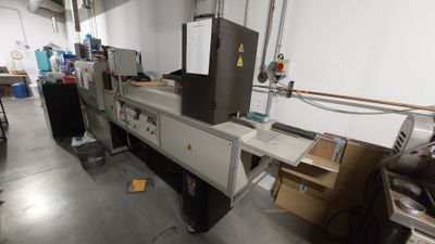 a picture of a machine that is in a factory