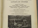 un vieux livre avec une photo en noir et blanc d'un homme et d'une femme dans un bateau