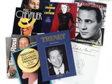 un grand nombre de livres posés sur une table