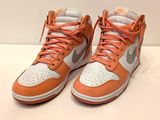 Baskets Nike Dunk High orange et blanches
