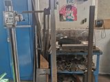 a machine that is sitting on a table in a room