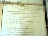 une feuille de papier sur laquelle figure une liste d'éléments