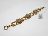 un bracelet en or et diamants