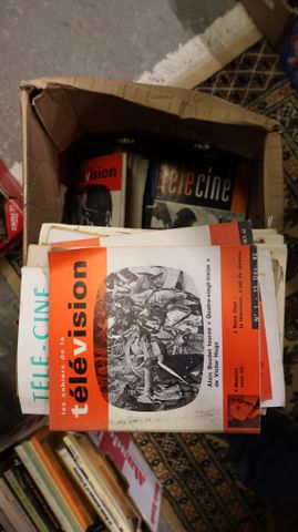 Carton de revue Télé-Ciné année 50 et suivantes. On joint les cah...