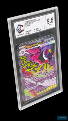 gros plan d'une carte pokemon sur fond noir