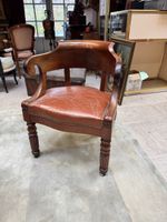 Fauteuil de bureau en acajou et placage d’acajou à crosses, …