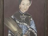 tableau représentant une femme en robe bleue tenant un éventail et un éventail
