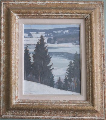 une photo d'un tableau accroché au mur