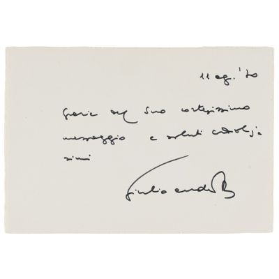 une photo en noir et blanc d'une lettre écrite à la main sur une feuille de papier