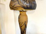 a lamp that is sitting on top of a table
