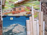 une photo montrant un tas d'objets posés par terre
