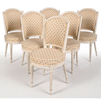 SUITE DE 6 CHAISES DE SALLE A MANGER LOUIS XVI en bois recha… - Photo 1