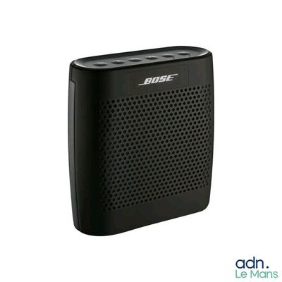 bose bluetooth portable speaker with built - in microphone