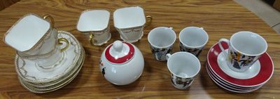 4 tasses et soucoupes + Sucrier en porcelaine MAXIM'S + 4 ta…