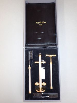 Zeger & Man. Nécessaire de toilette en métal brossé et doré …