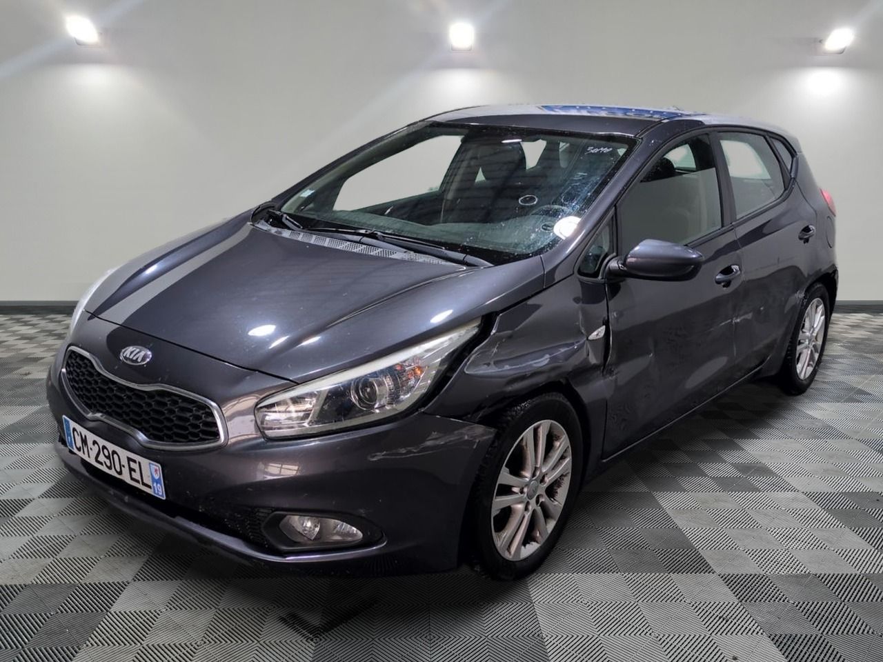 KIA - CEE'D 1.6 CRDI 110 CH STYLE - GO - Mise en service: 25…