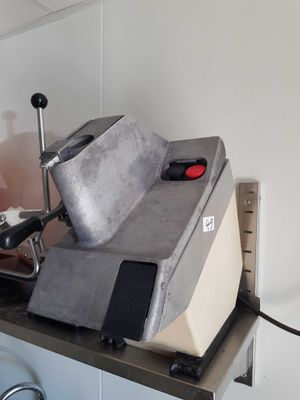 a machine that is sitting on top of a counter