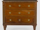 une commode ancienne avec dessus en marbre