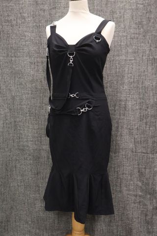 MOSCHINO Jeans – Robe noire avec à brettelles et lanières. Taille...