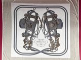 a picture of a picture of a pair of scissors and keys