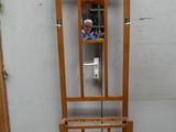 quelqu'un est en train de se prendre en photo dans le miroir de l'arrière-arrière-arrière-arrière-arrière-arrière-arrière-arrière-grand-père de son grand-père