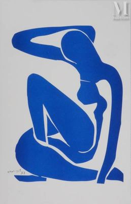une image représentant une peinture bleue et blanche d'une femme
