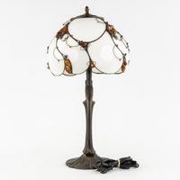 Lampe de table de style Art nouveau en verre opalin et ambre… (photo 4)