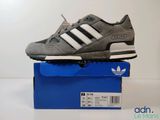 Chaussures adidas ZX 7000 gris / blanc / noir pour homme