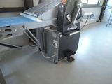 a machine that is sitting in the middle of a room