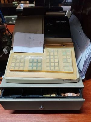 Caisse enregistreuse avec tiroir caisse en métal laqué gris …